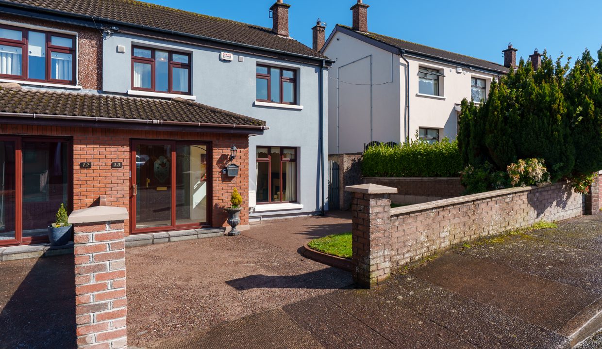 13 Parkwood Close - exterior-2