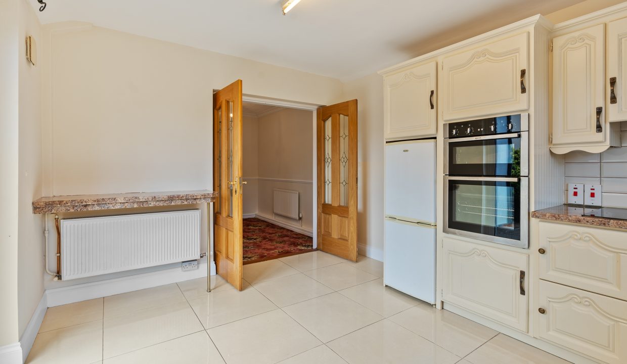 13 Parkwood Close - interior-12