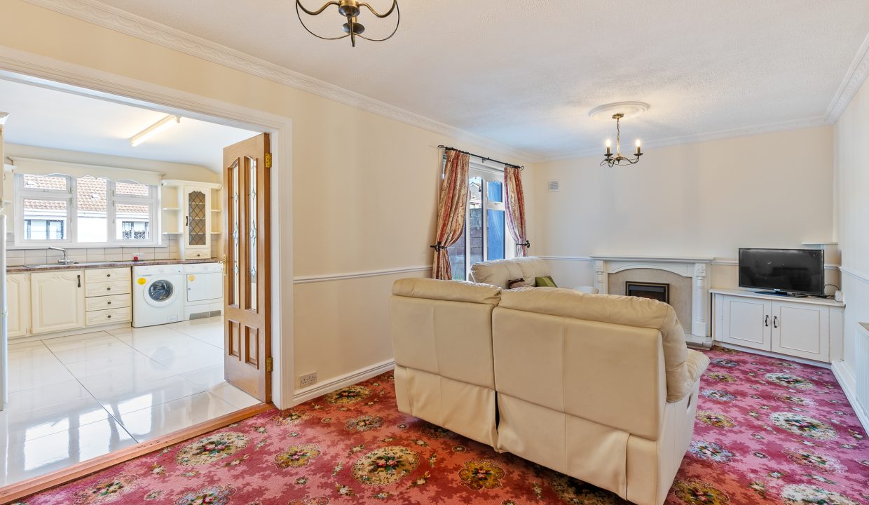 13 Parkwood Close - interior-3