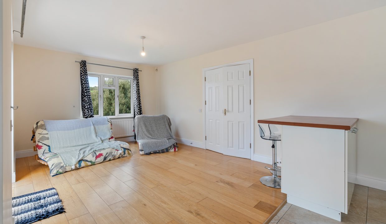 14 Pine Court - interior-16