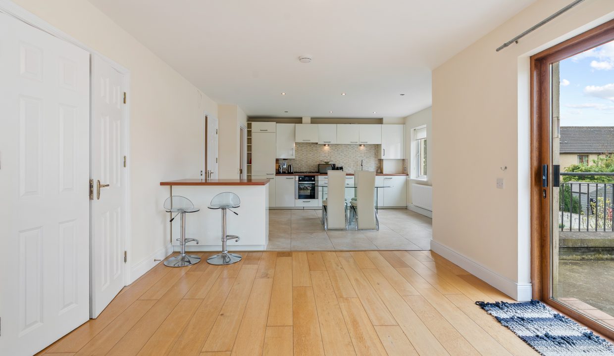 14 Pine Court - interior-17