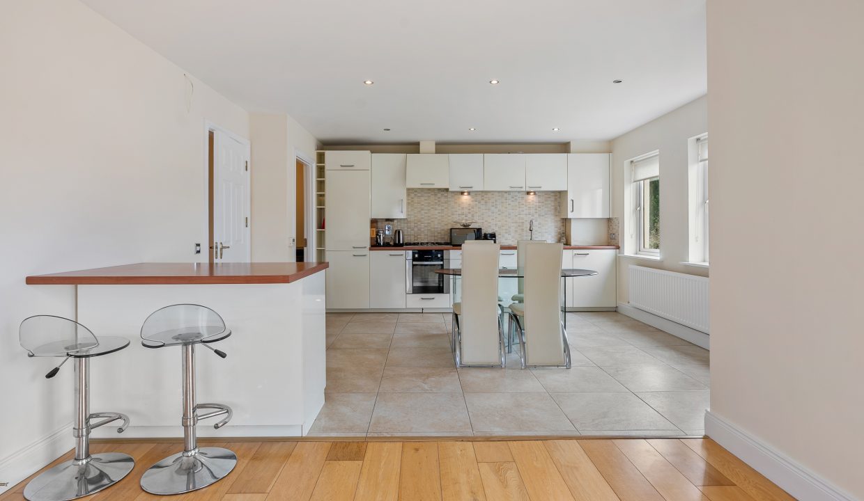 14 Pine Court - interior-18