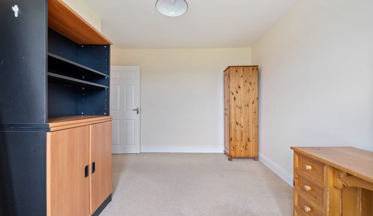 14 Pine Court - interior-32