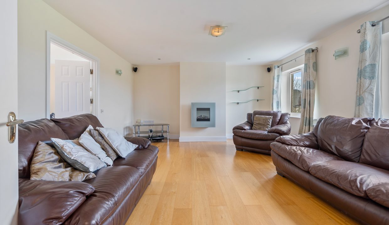 14 Pine Court - interior-6