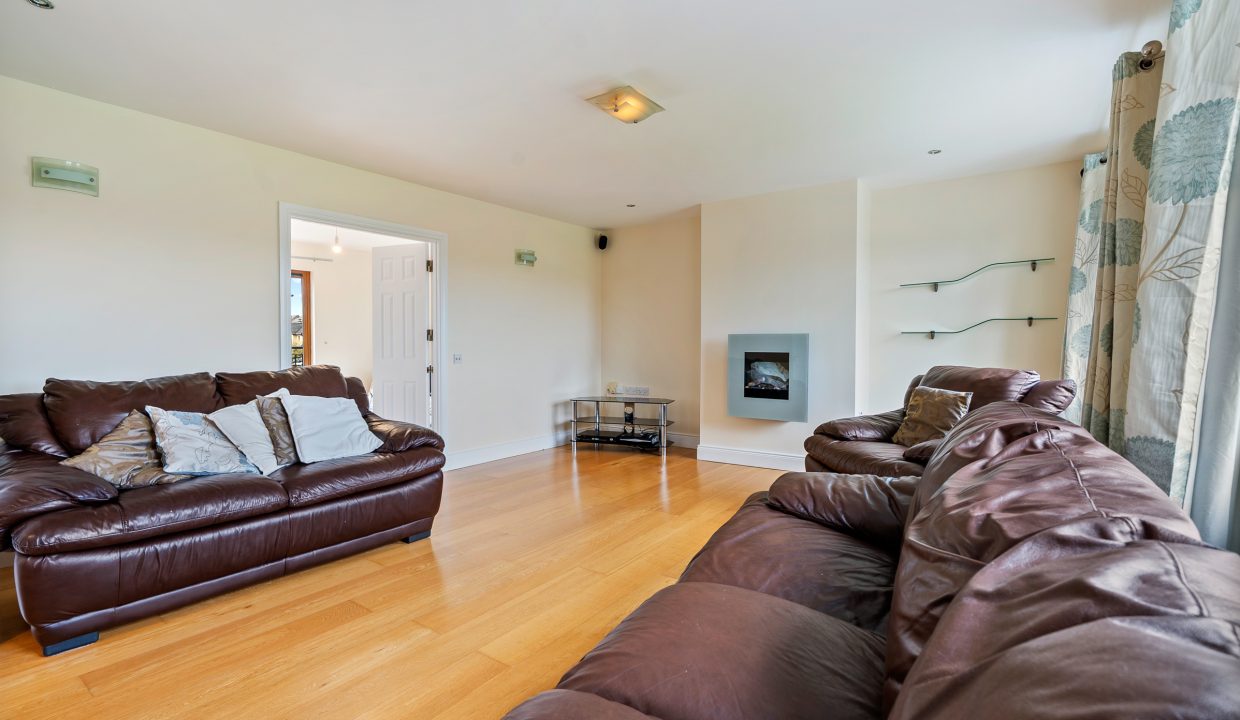 14 Pine Court - interior-7