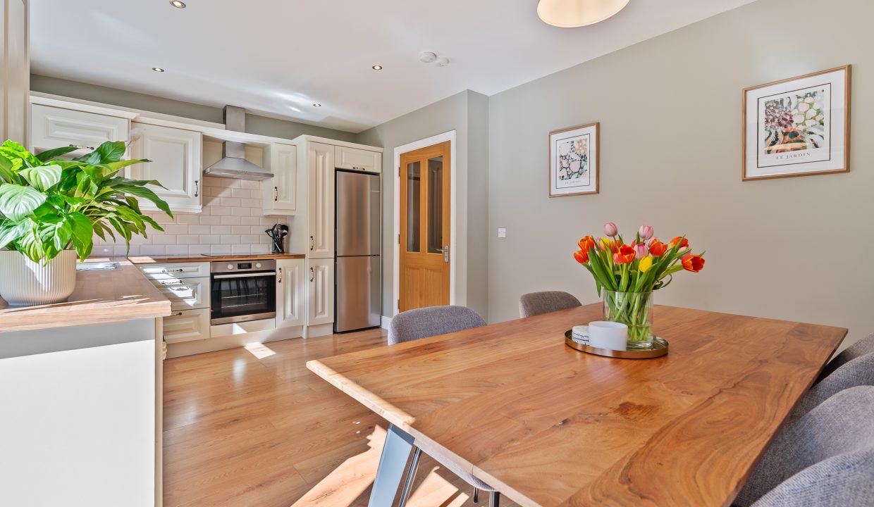 21 Laharran East - interior-11