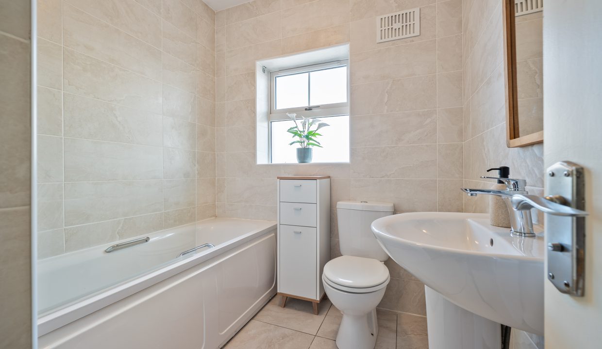 21 Laharran East - interior-16