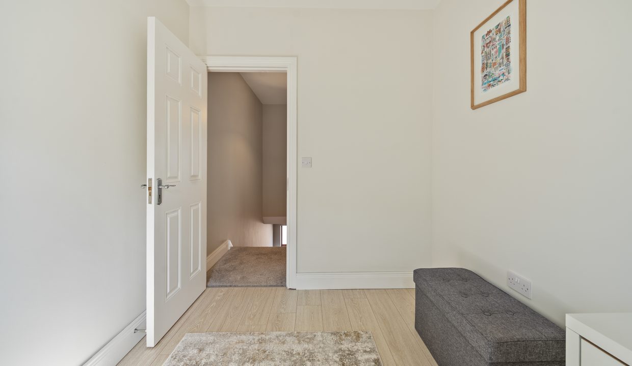 21 Laharran East - interior-25