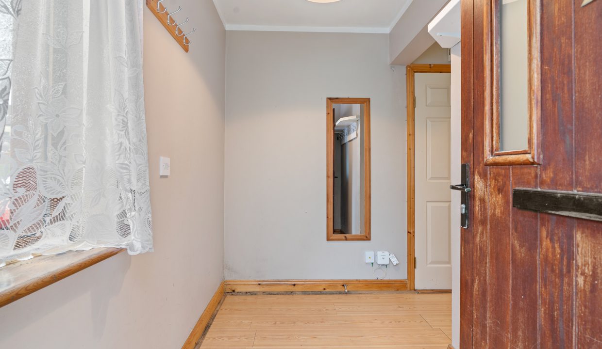 21 Oakridge - interior-1