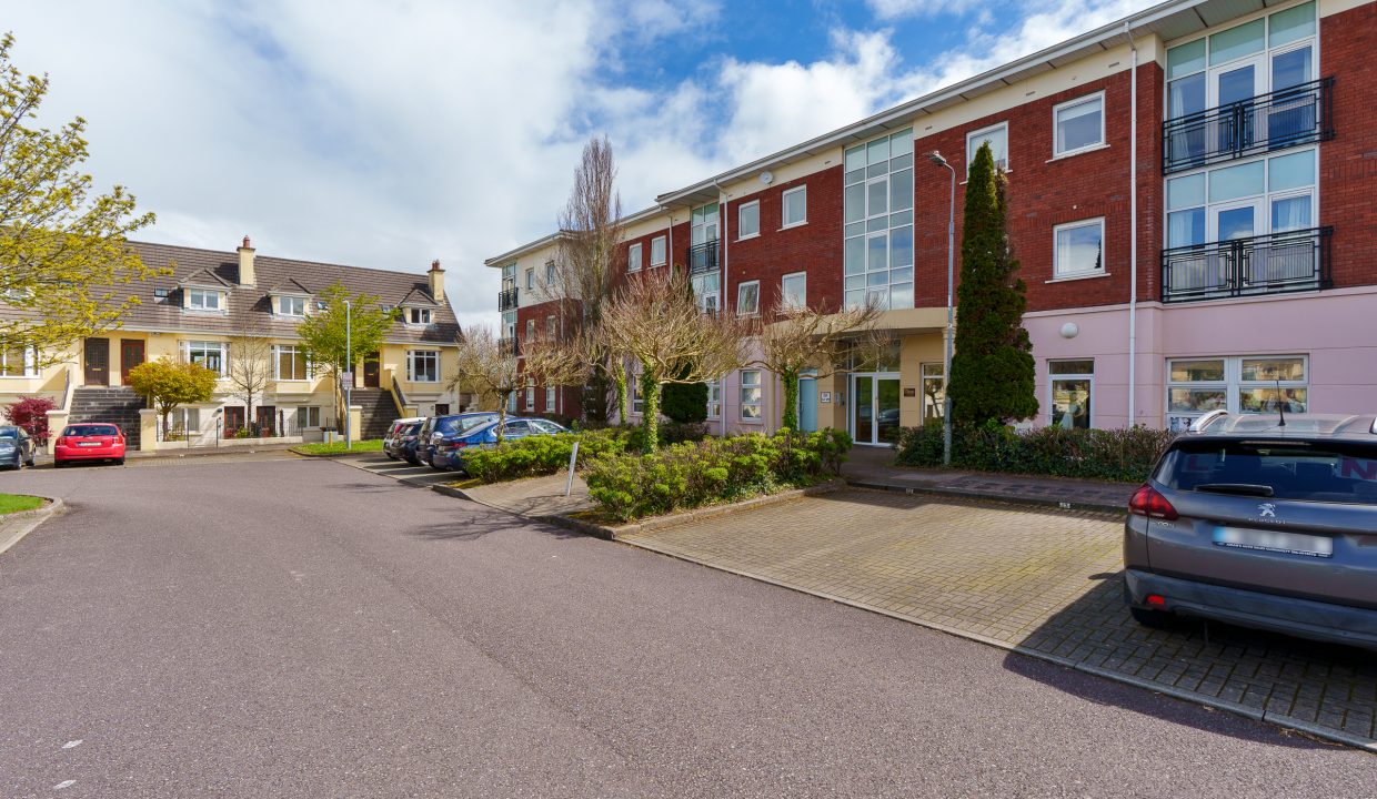 23 Maple Court - exterior-10