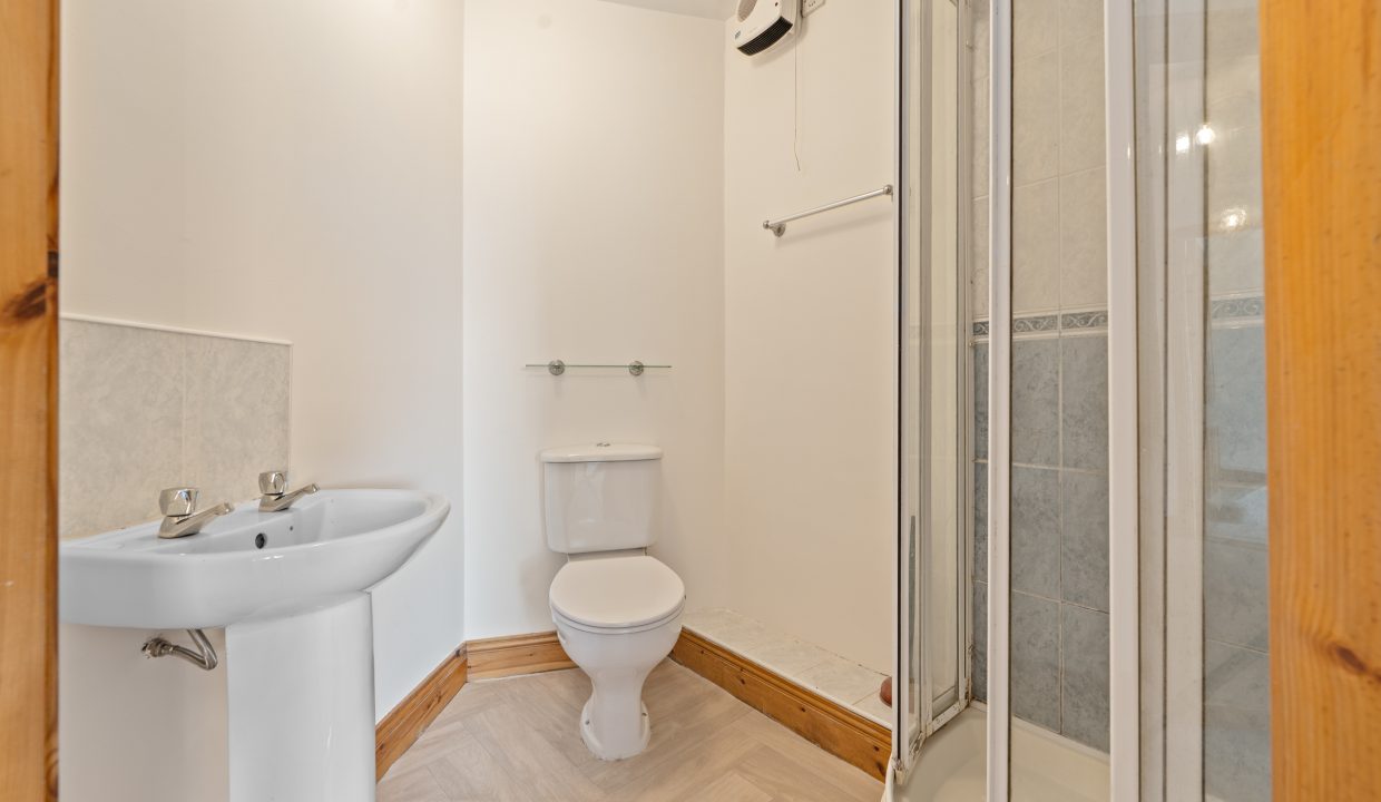 23 Maple Court - interior-9