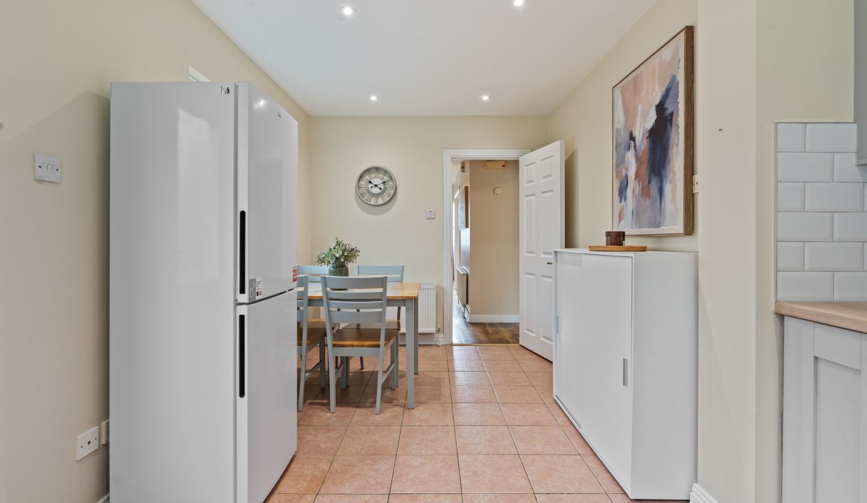 24 Awbeg - interior-12