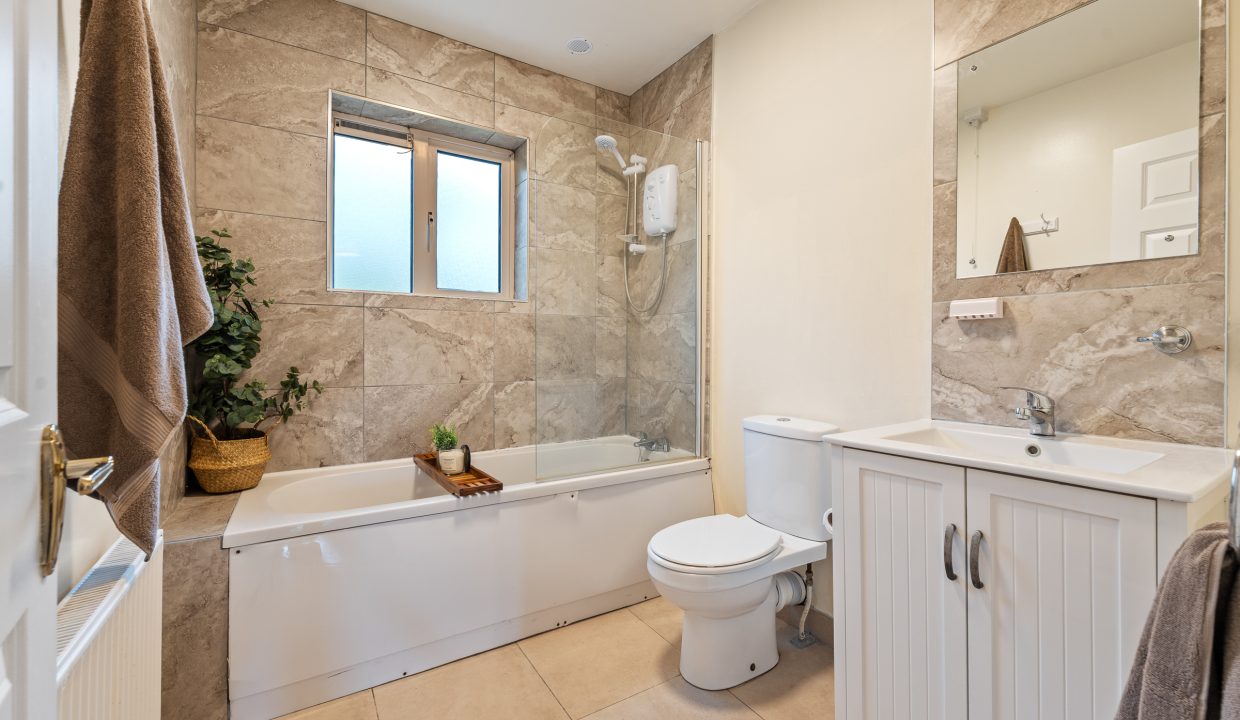 24 Awbeg - interior-16