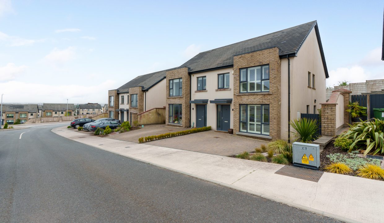 4 Birch View - exterior-5