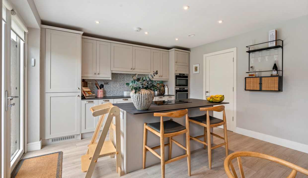 4 Birch View - interior-11