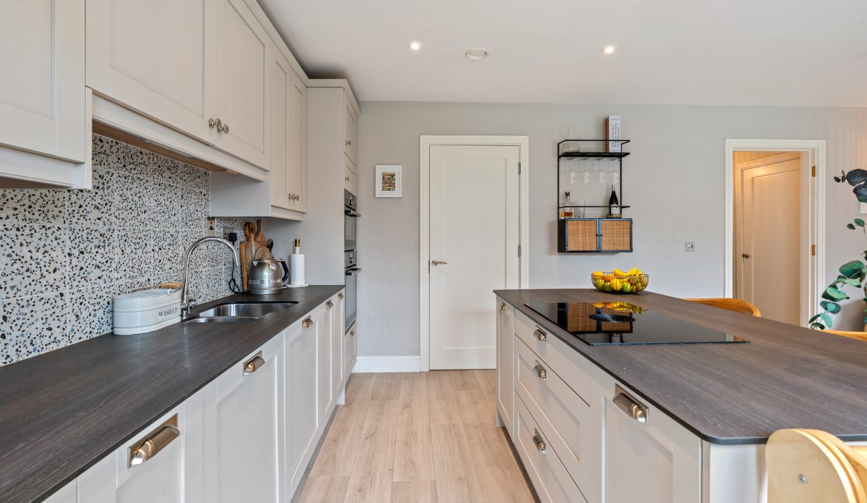 4 Birch View - interior-12