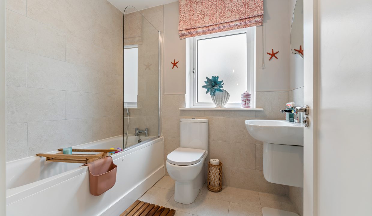 4 Birch View - interior-23