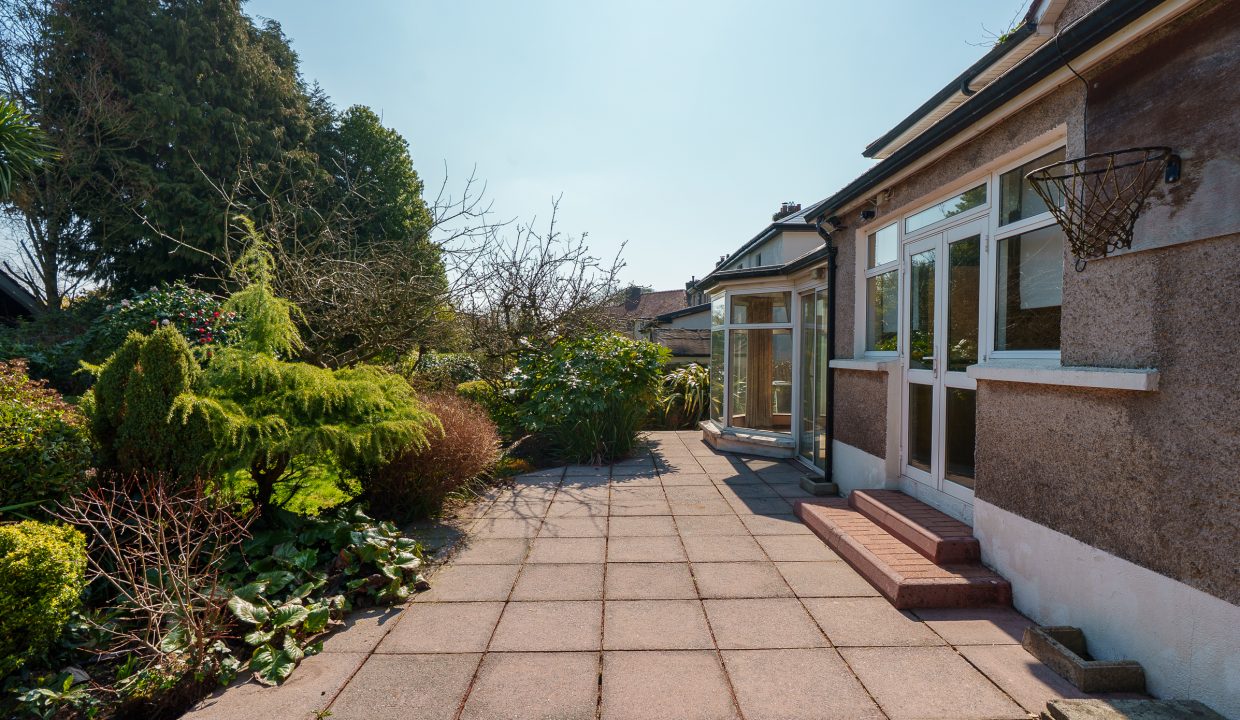 5 Menloe Gardens - exterior-15