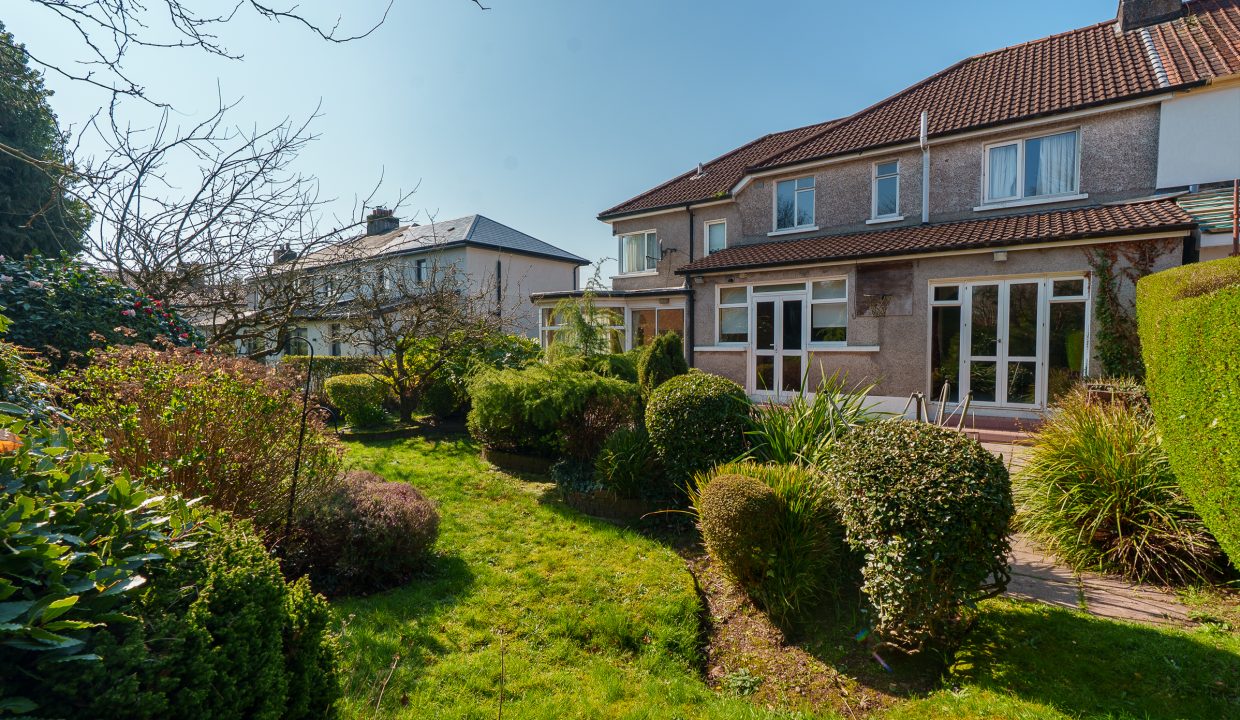 5 Menloe Gardens - exterior-17