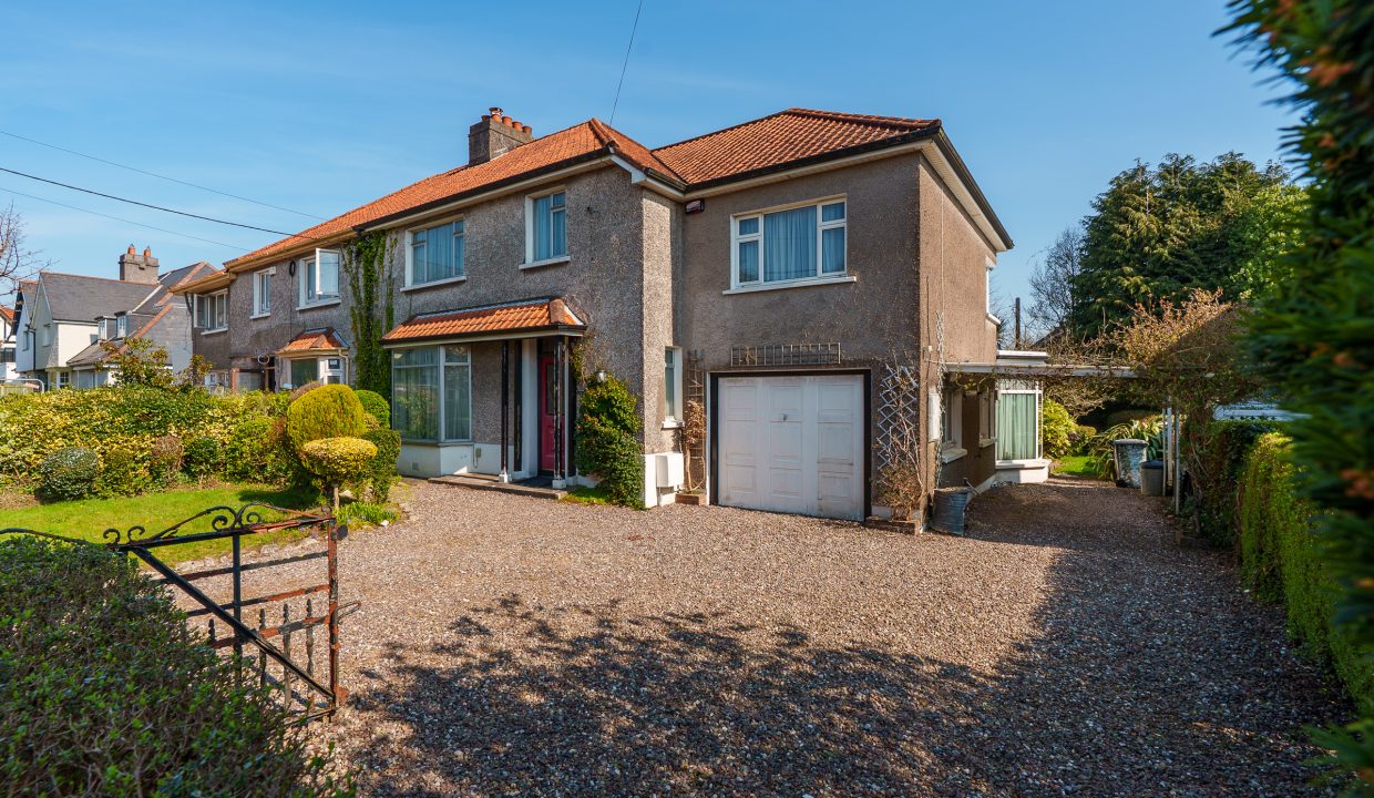 5 Menloe Gardens - exterior-4