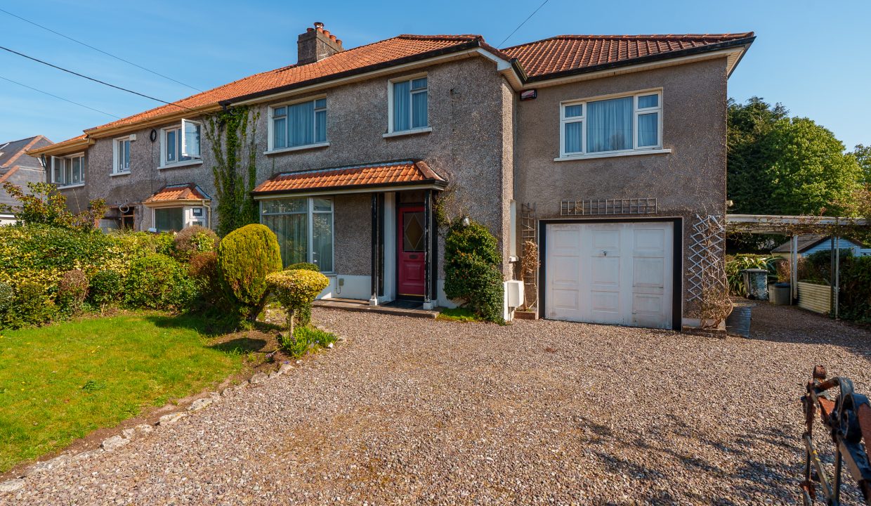 5 Menloe Gardens - exterior-8