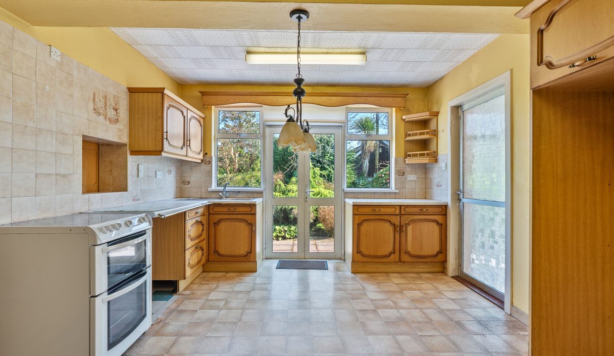 5 Menloe Gardens - interior-10