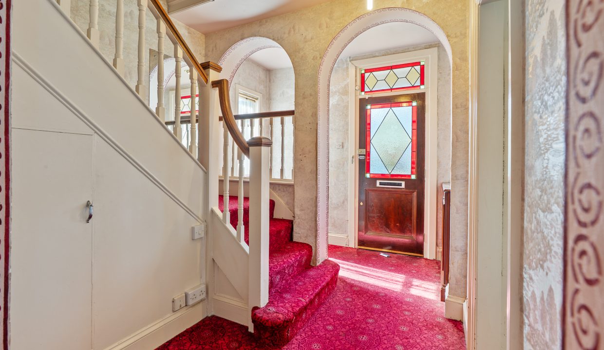 5 Menloe Gardens - interior-2