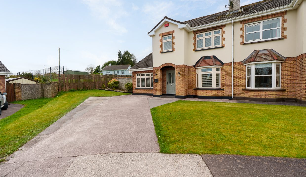 6 Clonard Lawn - exterior-12