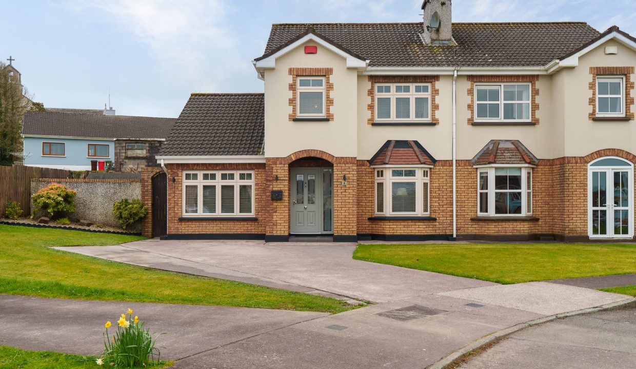6 Clonard Lawn - exterior-8
