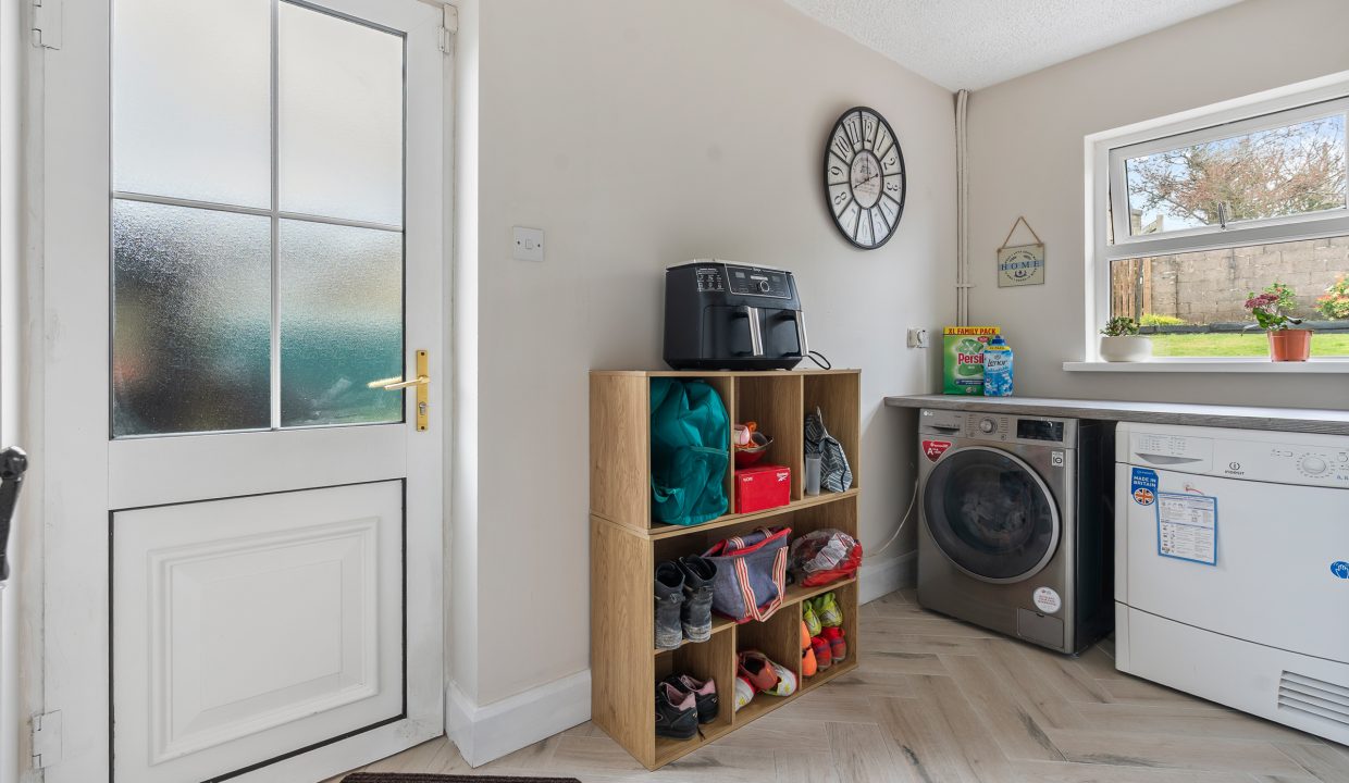 6 Clonard Lawn - interior-18