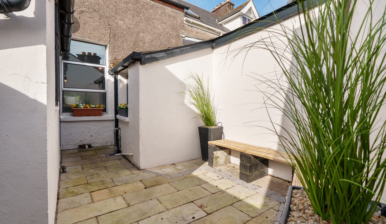 9 Woodland View - exterior-9