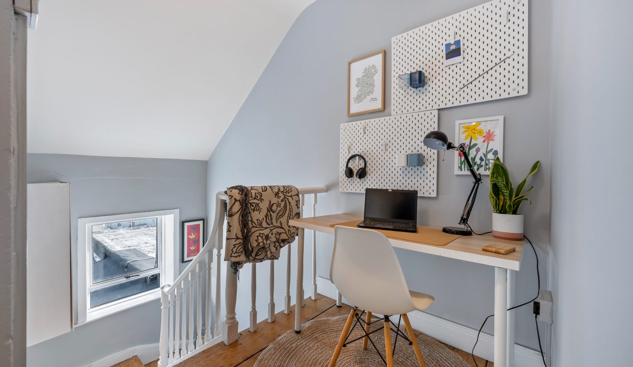 9 Woodland View - interior-15