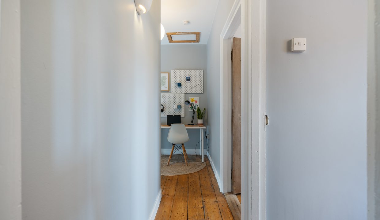 9 Woodland View - interior-26