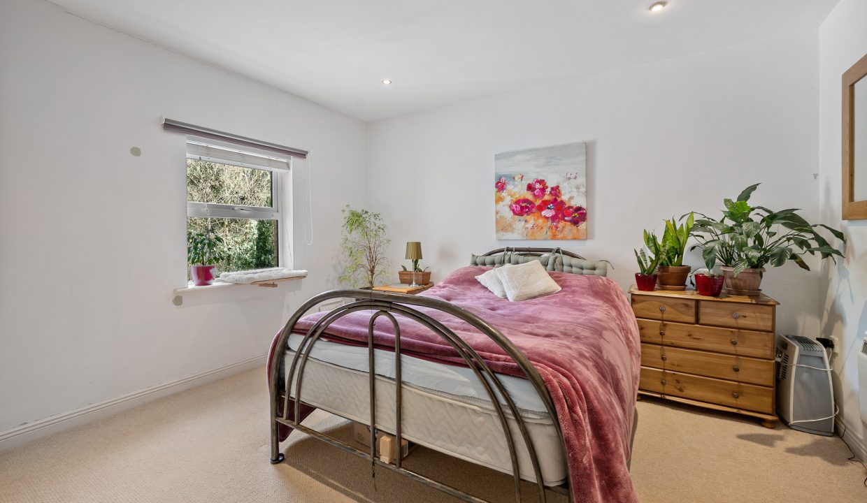 Apt 17 Woodville - interior-15