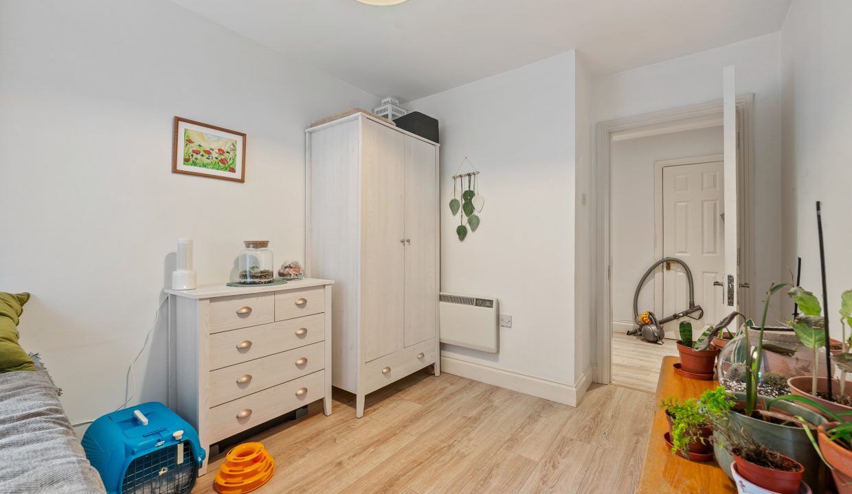 Apt 17 Woodville - interior-19