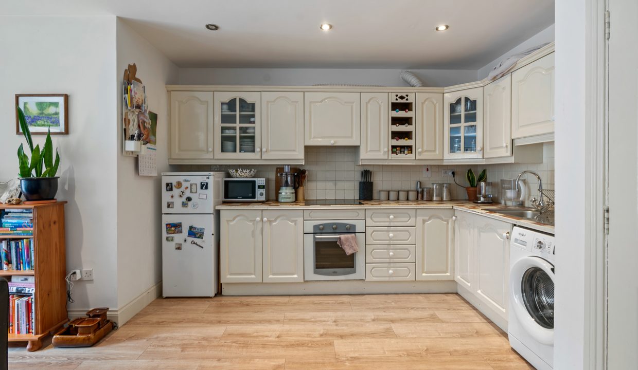 Apt 17 Woodville - interior-8