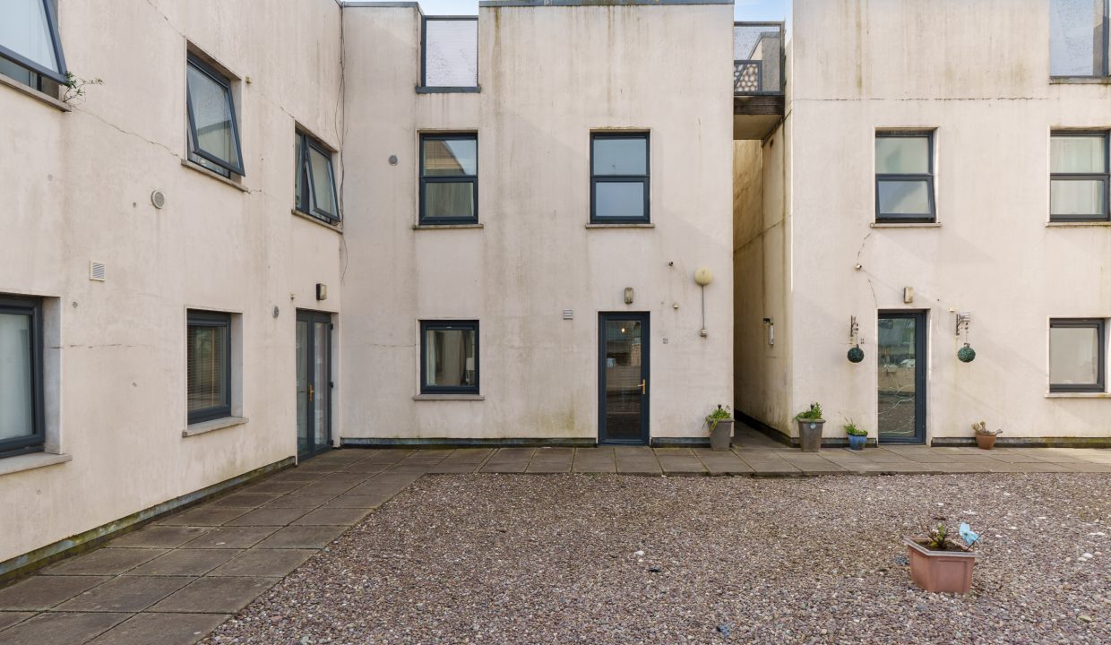 Apt 21, Glen Hall - exterior-1