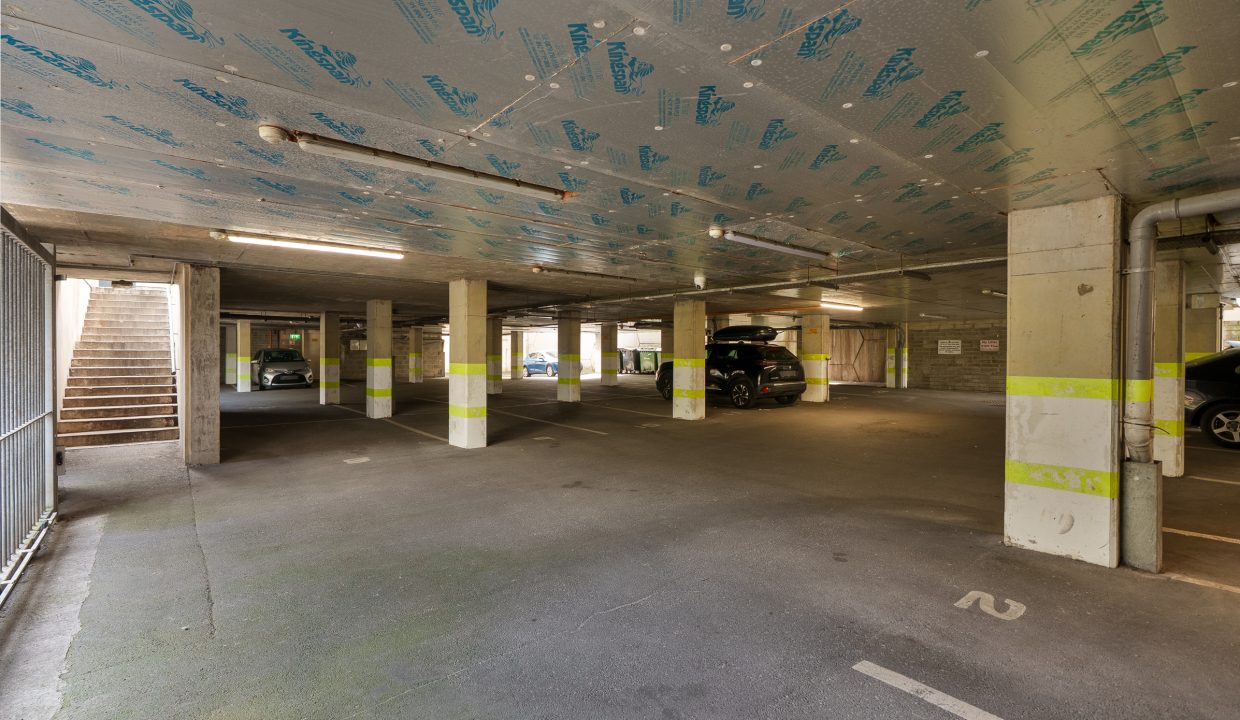 Apt 21, Glen Hall - exterior-5