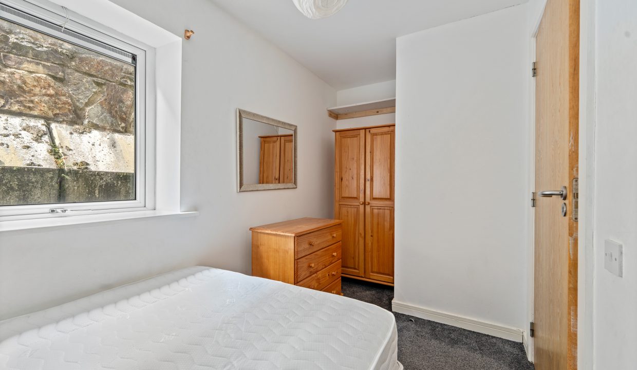 Apt 21, Glen Hall - interior-18