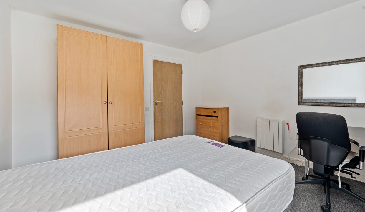 Apt 21, Glen Hall - interior-20