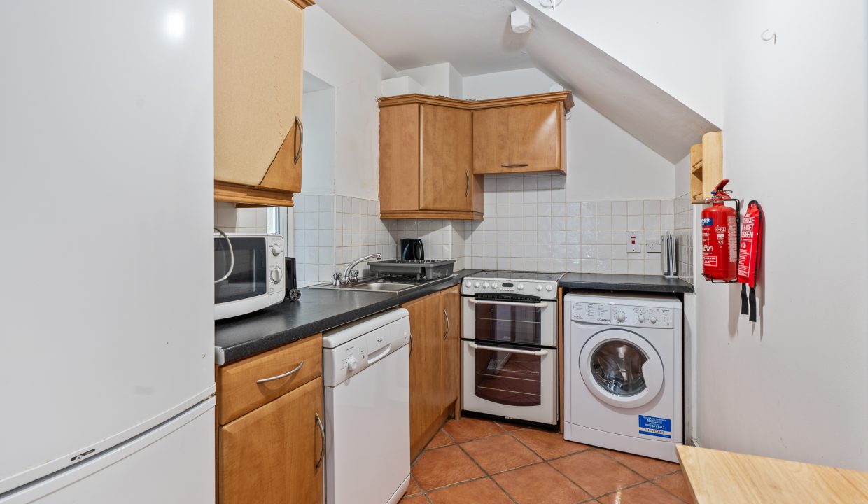 Apt 21, Glen Hall - interior-9