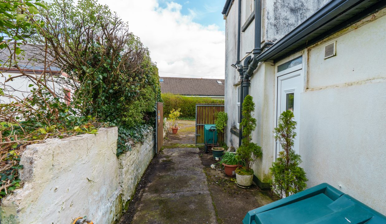 Hillcrest House - exterior-4