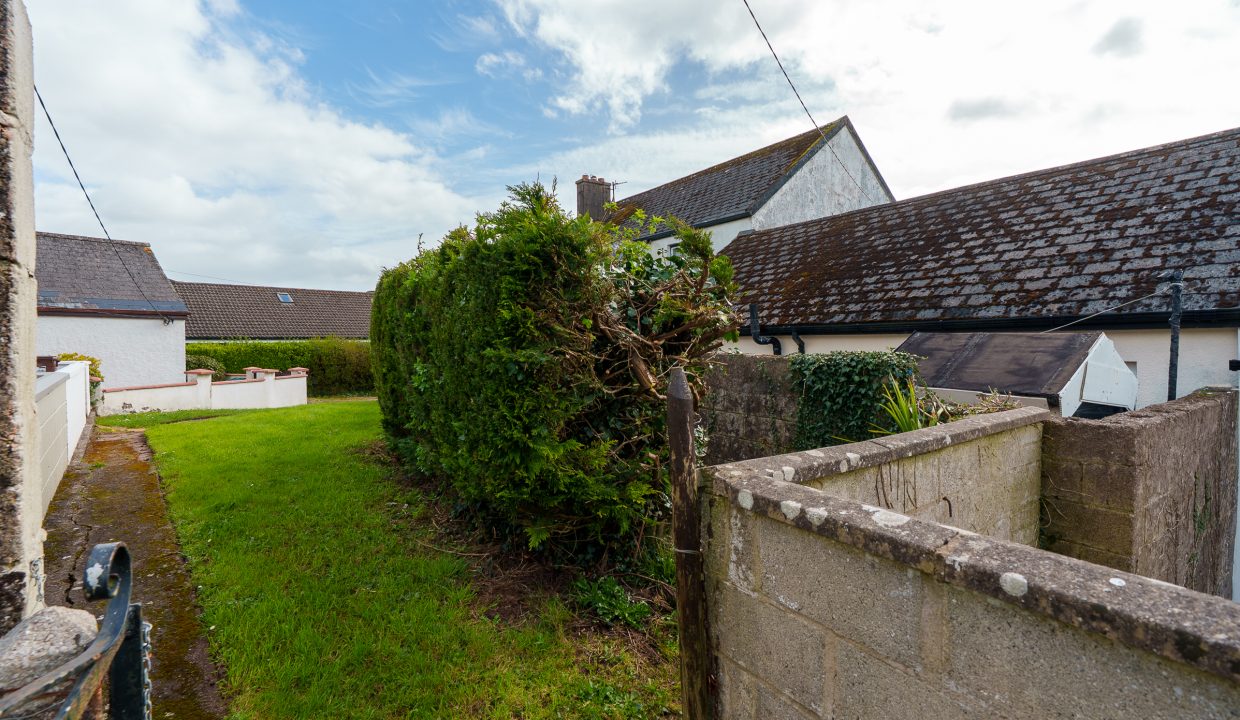 Hillcrest House - exterior-7