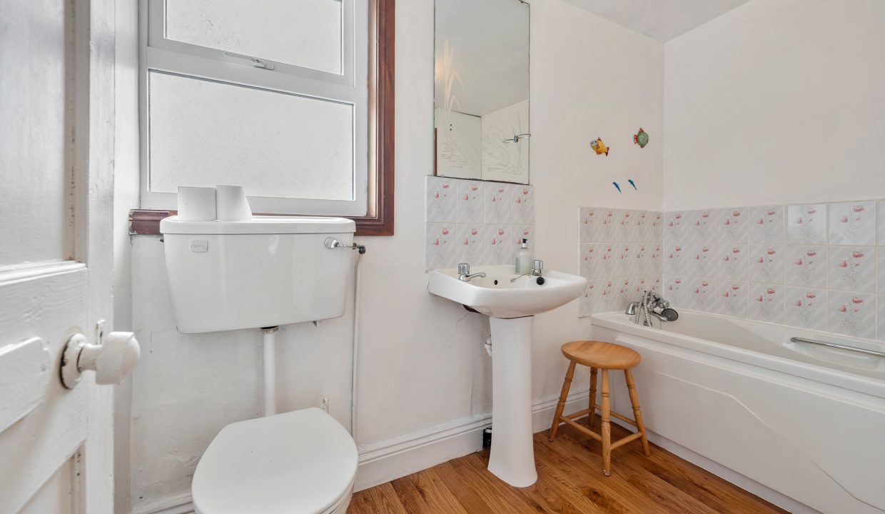 Hillcrest House - interior-22