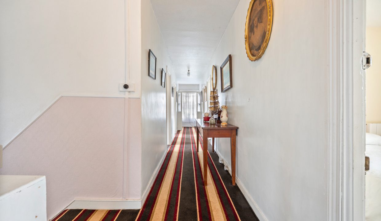 Hillcrest House - interior-41