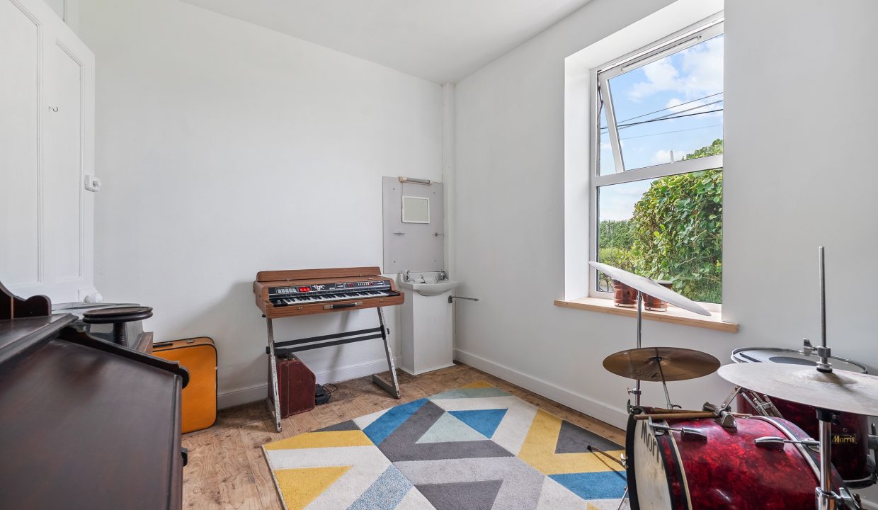 Hillcrest House - interior-7