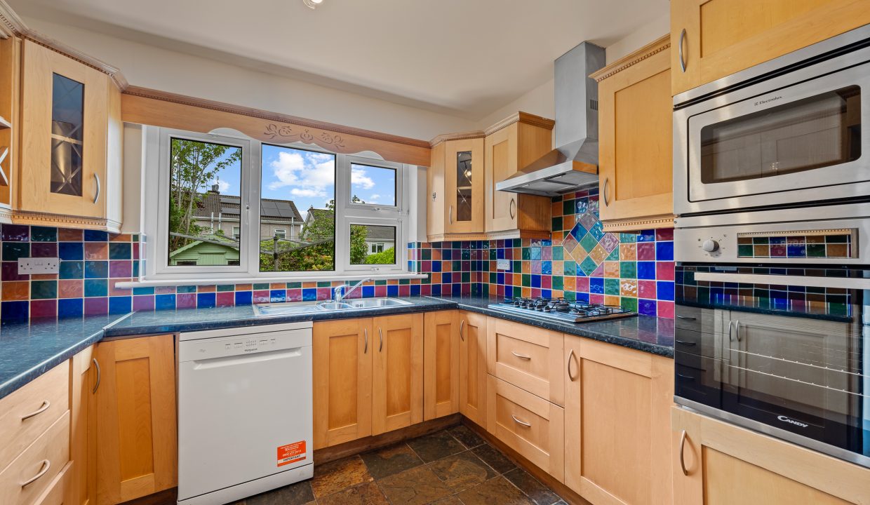 12 Marwood Avenue - interior-10