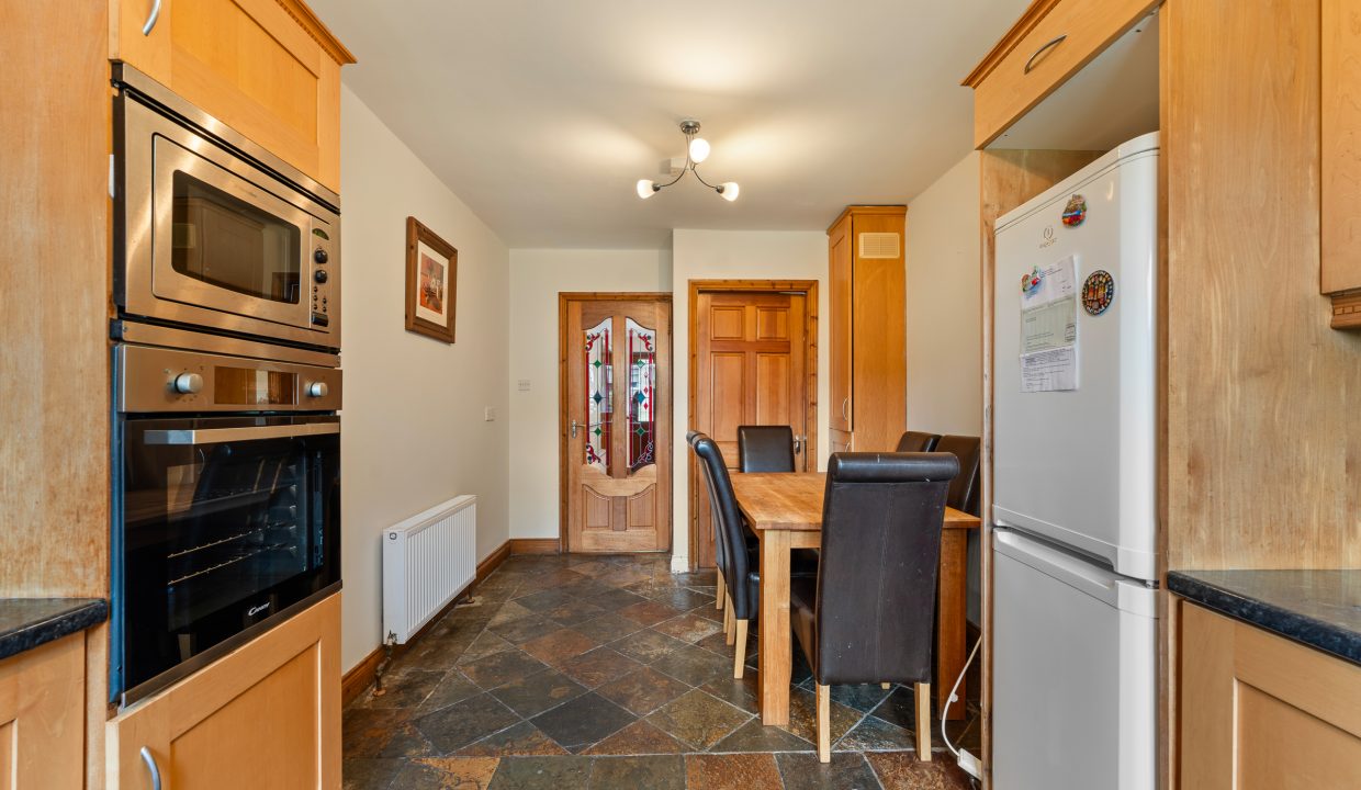 12 Marwood Avenue - interior-11
