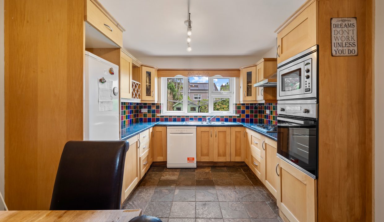 12 Marwood Avenue - interior-8