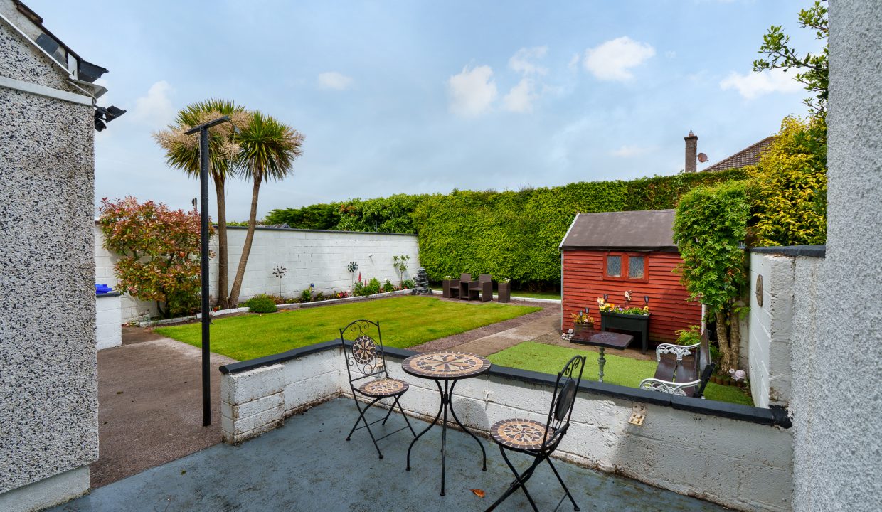15 Ardmanning Lawn - exterior-6